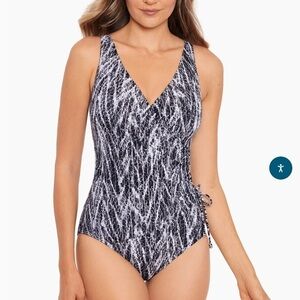 Miraclesuit Chevron Python Eclat One Piece Swimsuit Size 10 NWT